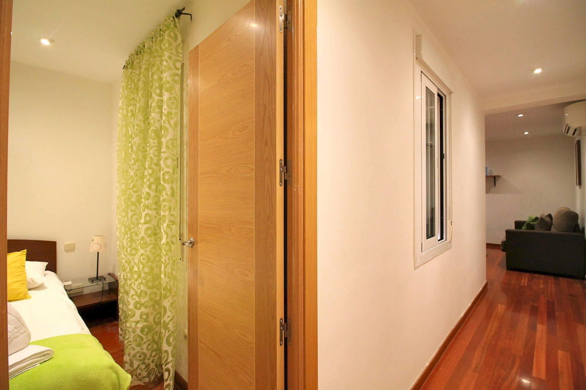 Prado Apartments Madryt Zewnętrze zdjęcie