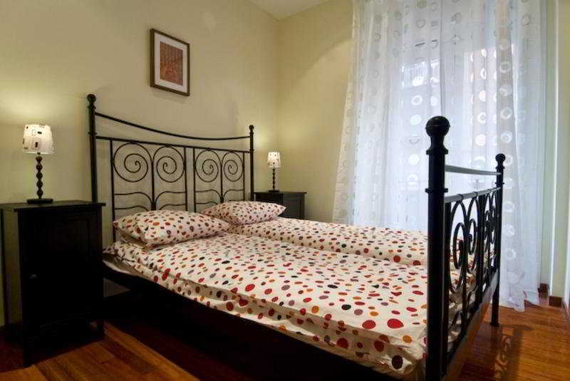 Prado Apartments Madryt Zewnętrze zdjęcie