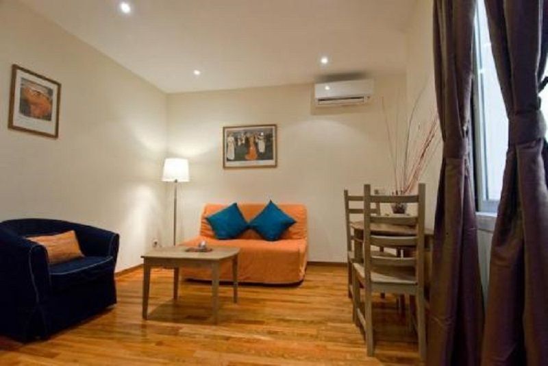 Prado Apartments Madryt Zewnętrze zdjęcie